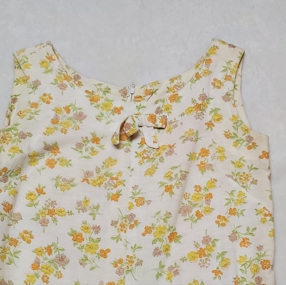 Vintage 1950s Handmade Yellow Floral Woven Linen Side Pocket Shorty Romper - Picture 5 of 11